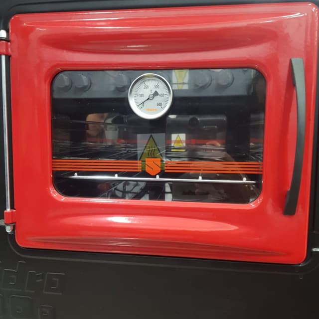 Cocina con termómetro